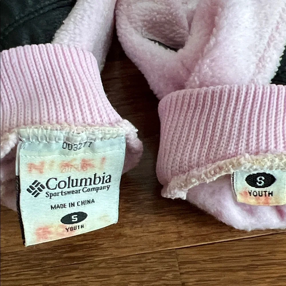 Columbia Light Pink and Black Winter Gloves